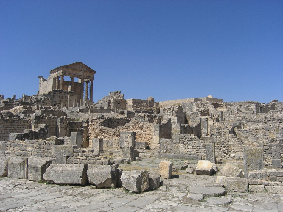 Vue aérienne du forum.